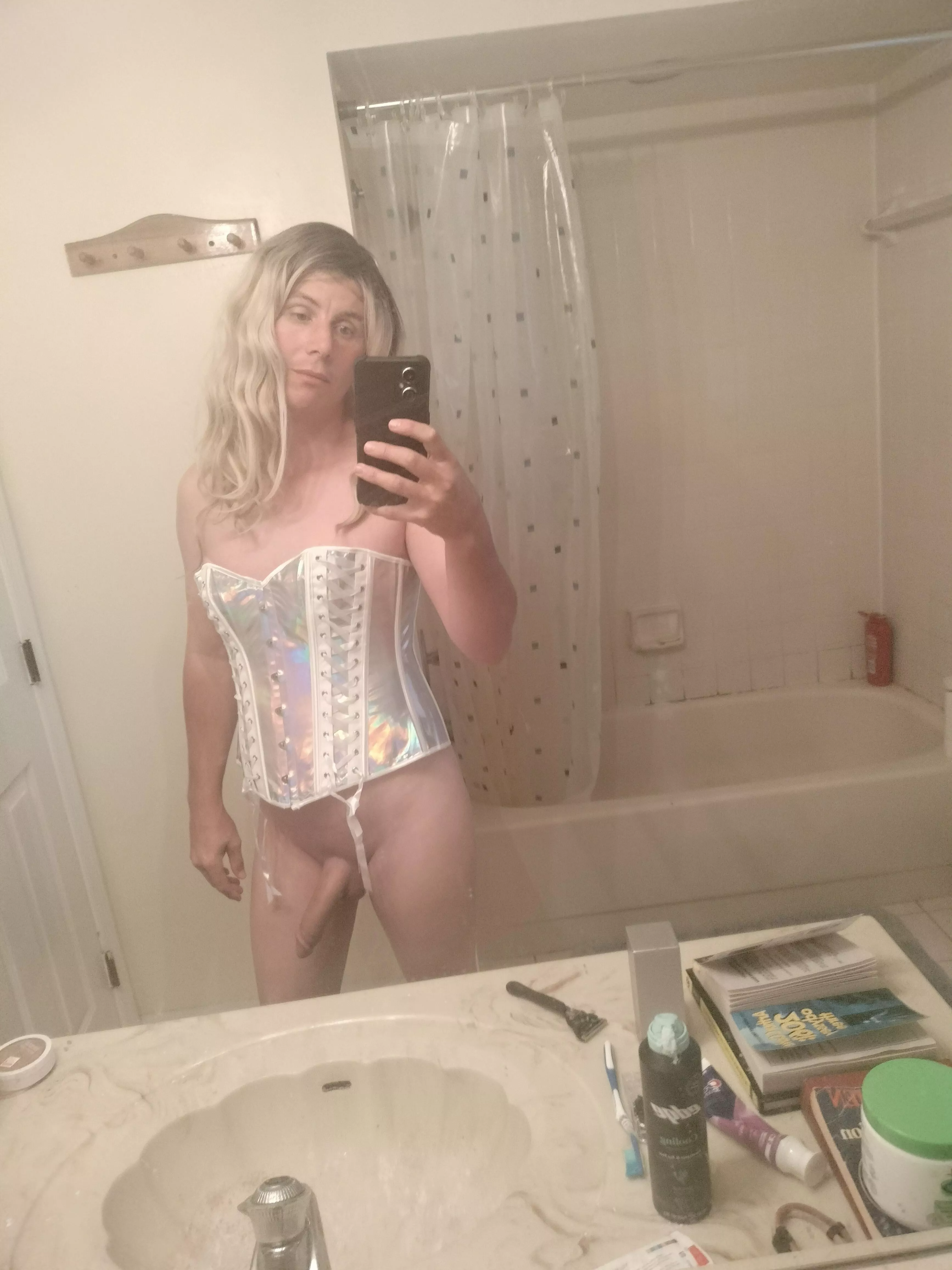 This corset is 🔥🔥🔥 posted by No-Sport-2178