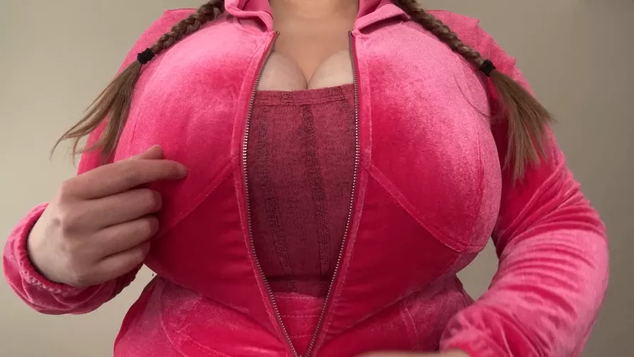 Do I look nice in pink? by The_32M_Queen