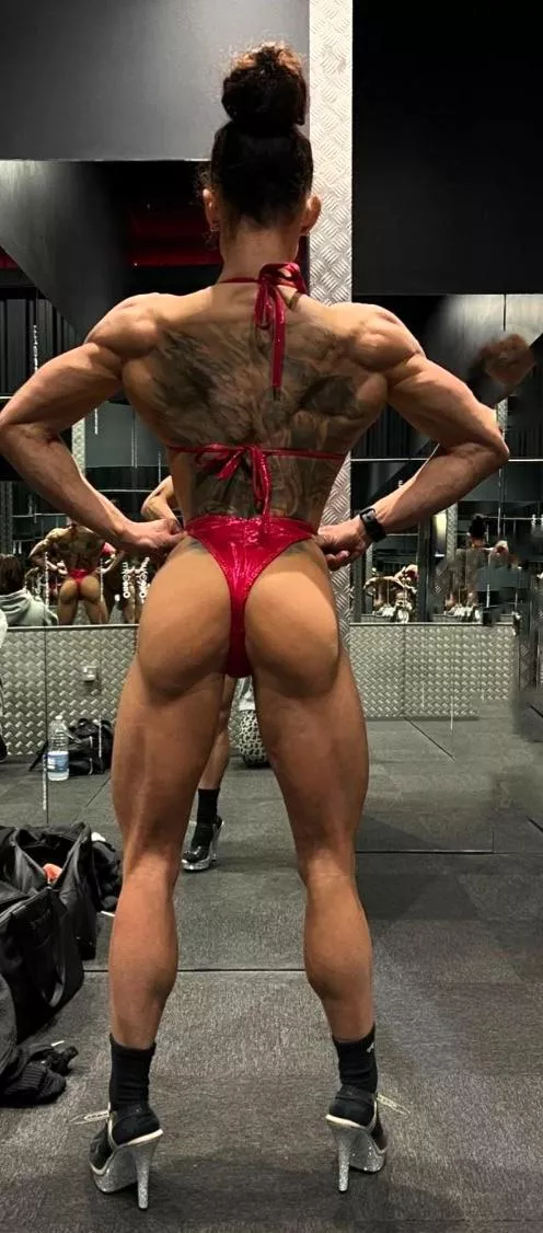 It's going to be a hot workout posted by FitKiraOlivia