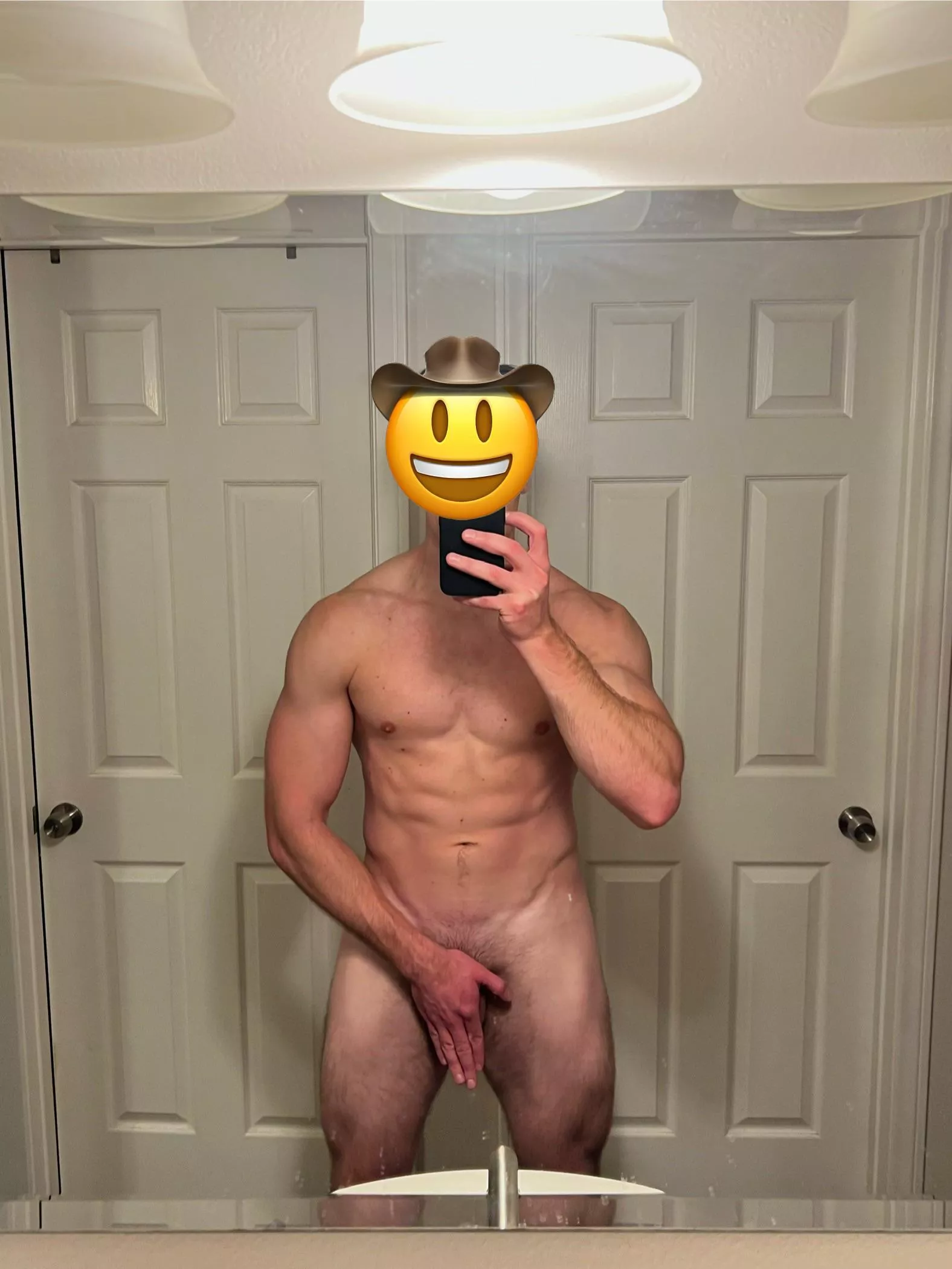 (m)25 - should I bulk or cut? posted by throwaway873896