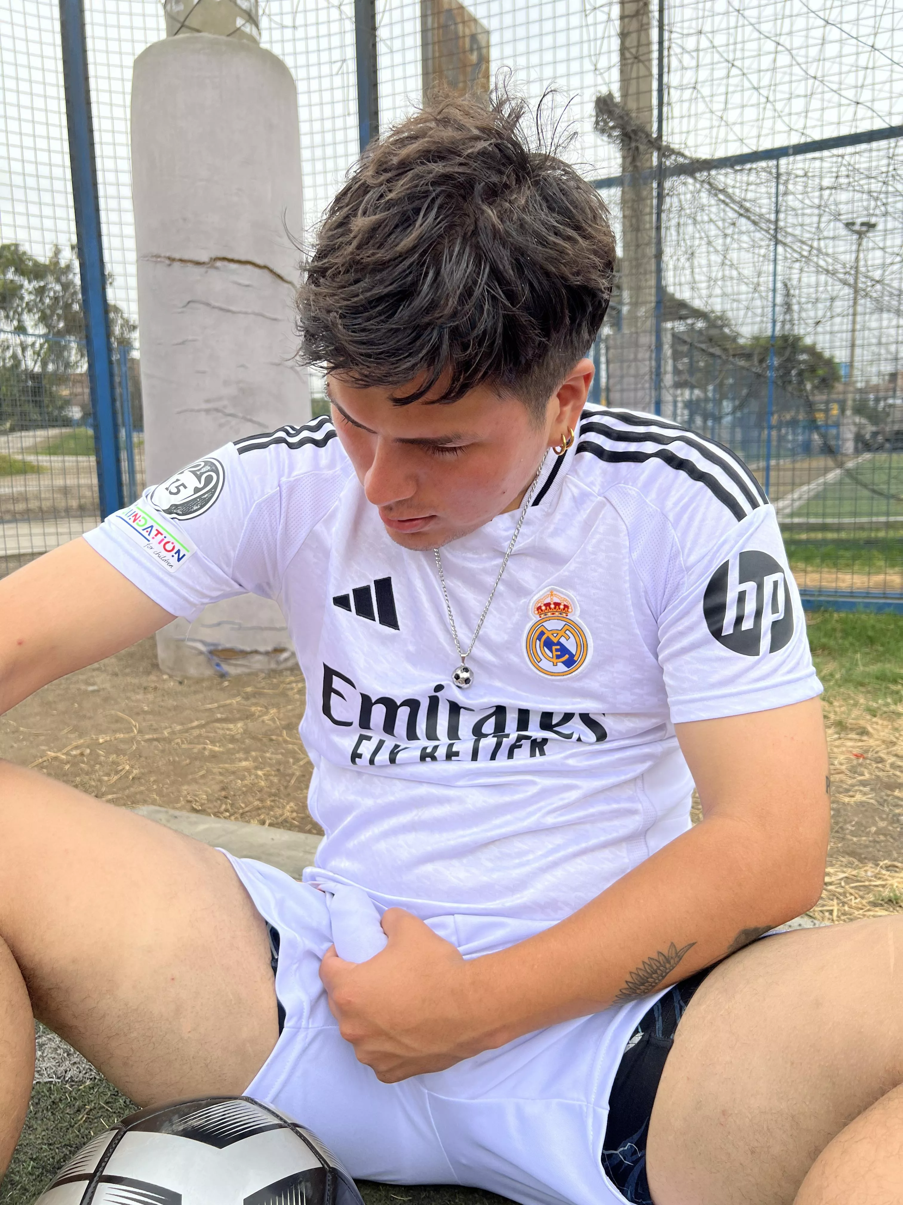 See this bulge? Haha come and eat it posted by joanmanly