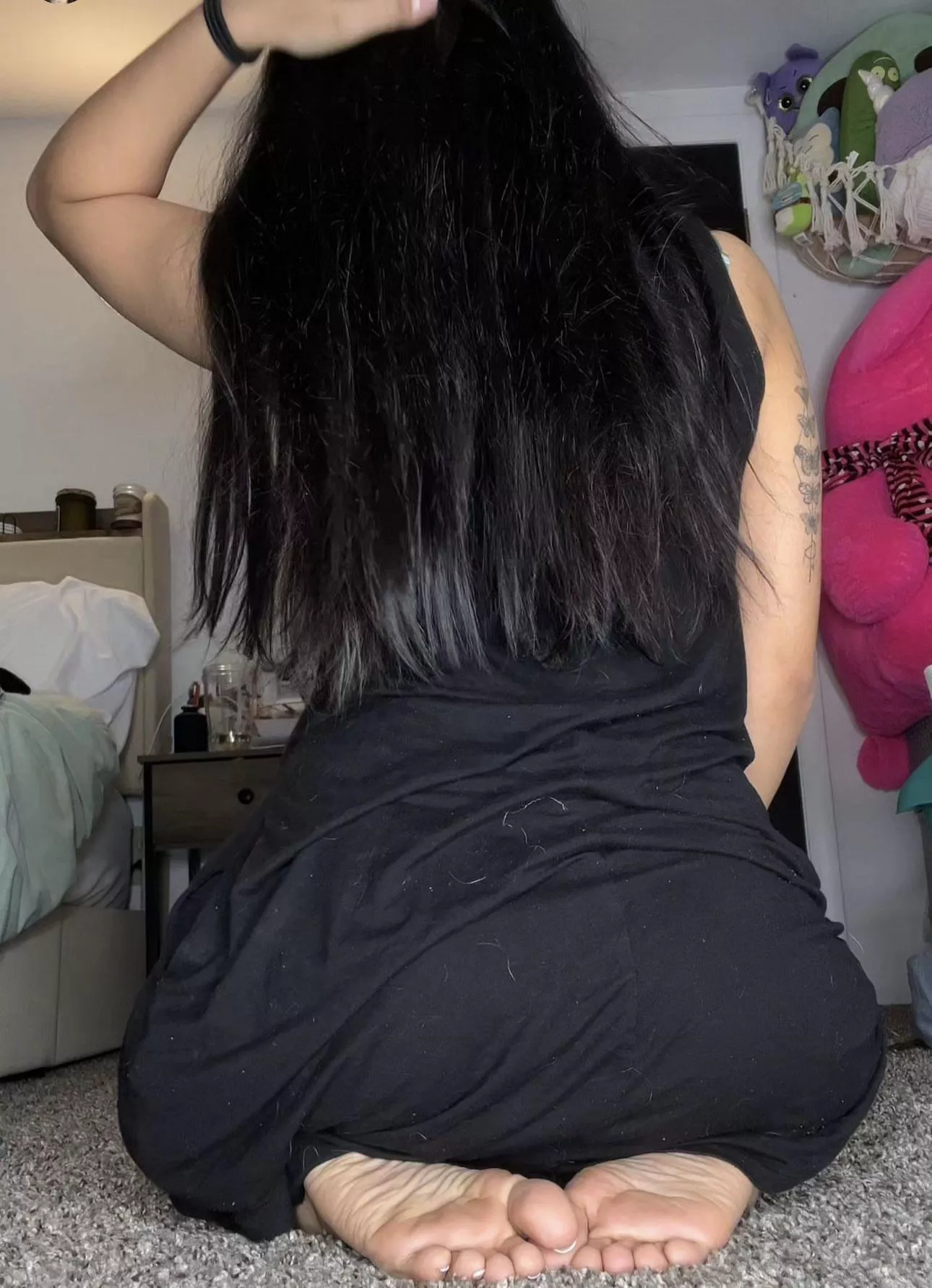 Should I lift my dress? posted by Substantial-Booty57