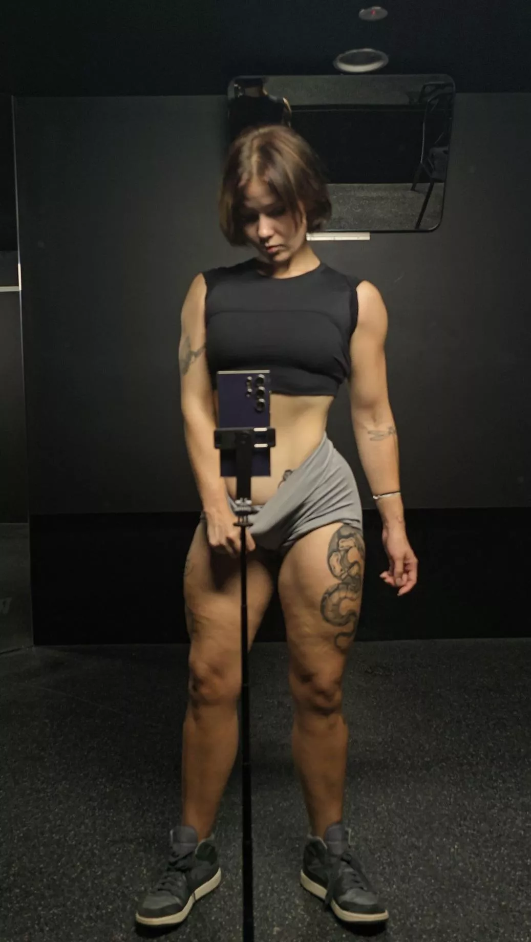 Who else works out every day? I need to get sweaty to start my day off right posted by PresenceOk7644