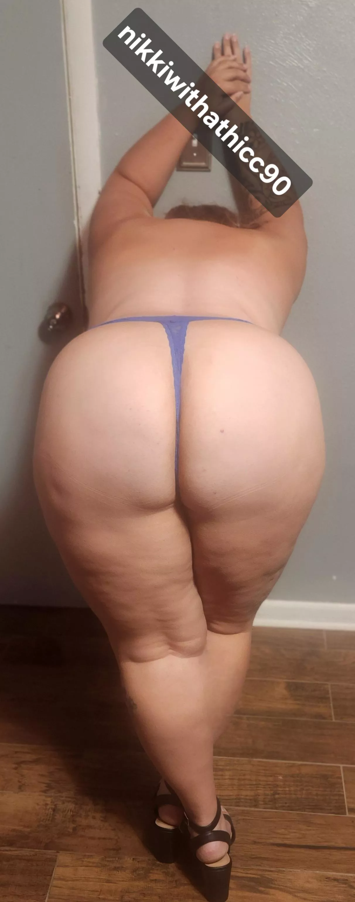 Worship my latina ass! posted by nikkiwithathicc90