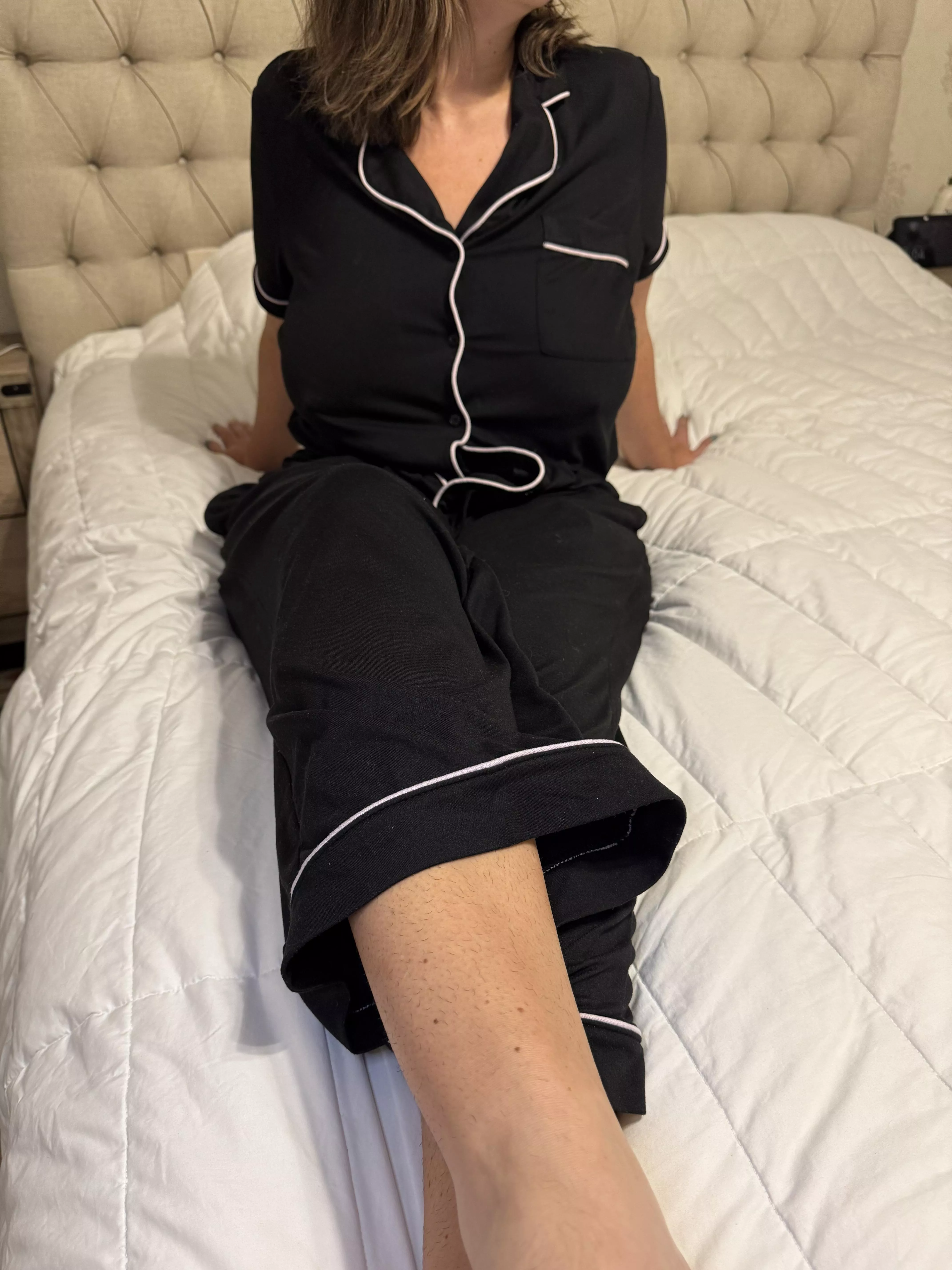 It’s time for you to cum to bed posted by ThighDripper