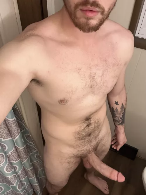 Meet me in the bathroom by Intelligent-Team-913