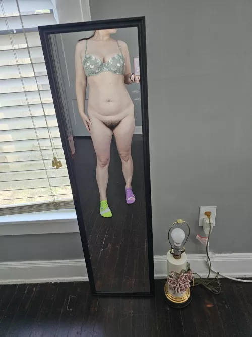 Pale girl next door rocks a bush by yourbakedbabe