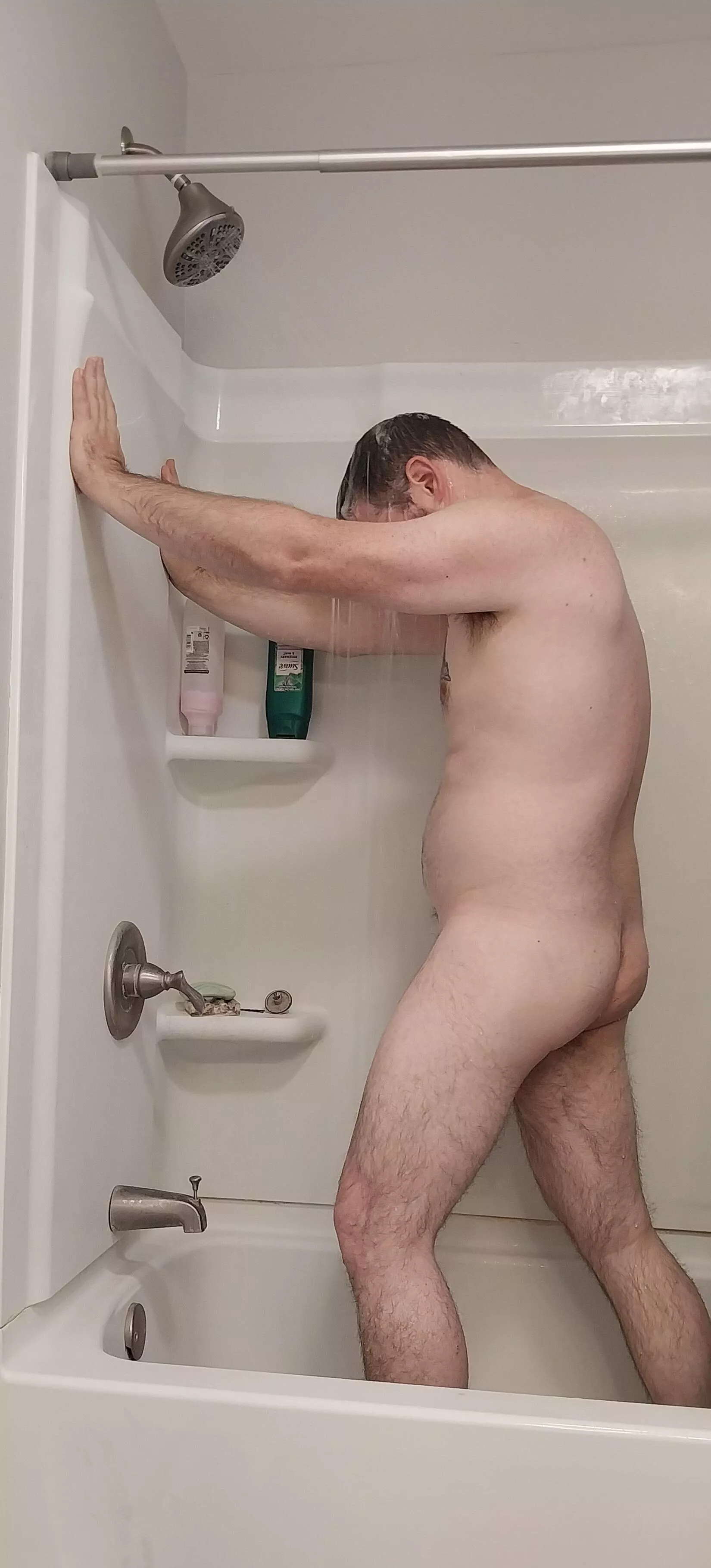 After a long time it finally happened. I woke up to snow on the ground. I hate cold weather, so a really hot shower was in order. posted by Horror-Dimension5173