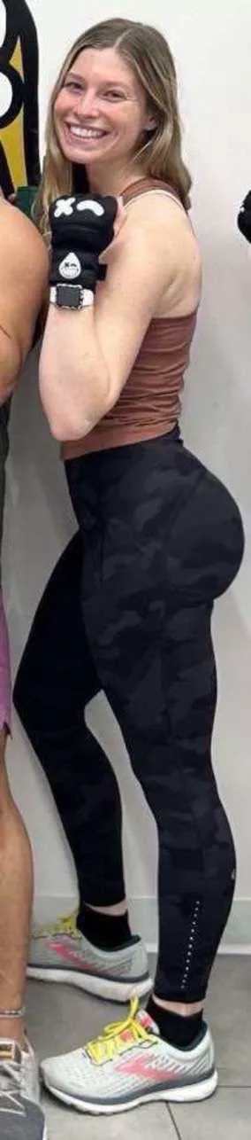 Bubble Butt posted by Life_Fix8939