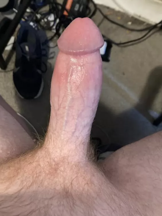 Casting a long, thick shadow posted by sartorialwhimsy