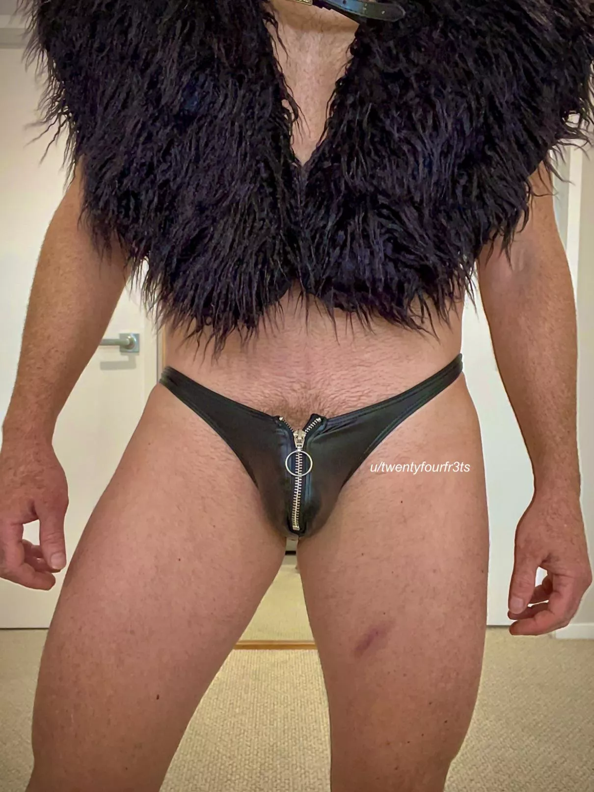 Daddy’s going hunting  posted by twentyfourfr3ts