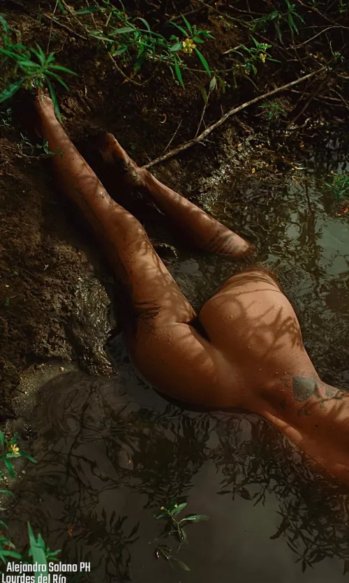 Deep inside . Photo by Alejandro Solano . 2023 by Ambitious_lulu