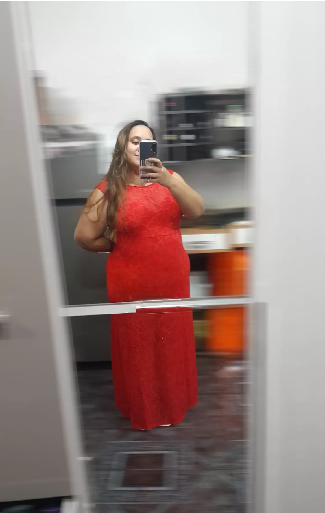 Do you think the color red looks good on my body?  posted by goddesssxxl