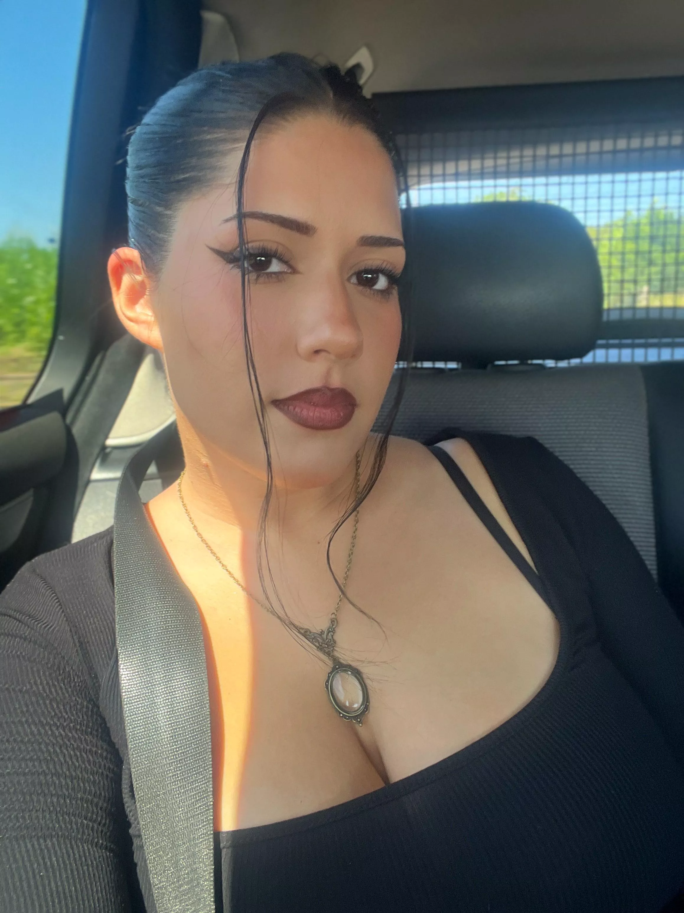 It's hilarious how the smallest bit of cleavage can turn you into a little puppy  posted by StyxHips