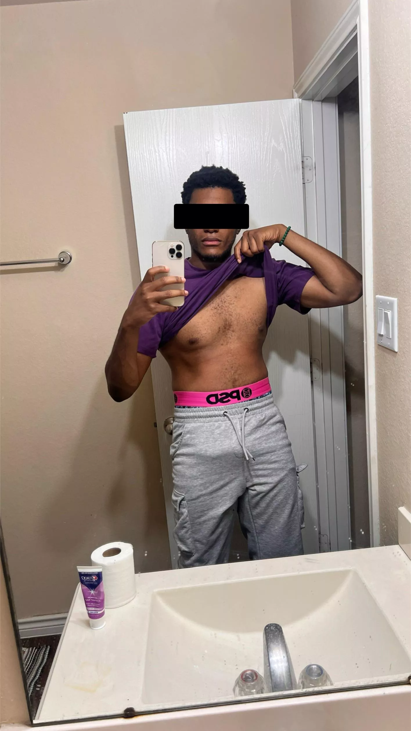 M4F 9 inches solid. Who needs an intimate lover with a BBC? posted by Thissaburnerlol