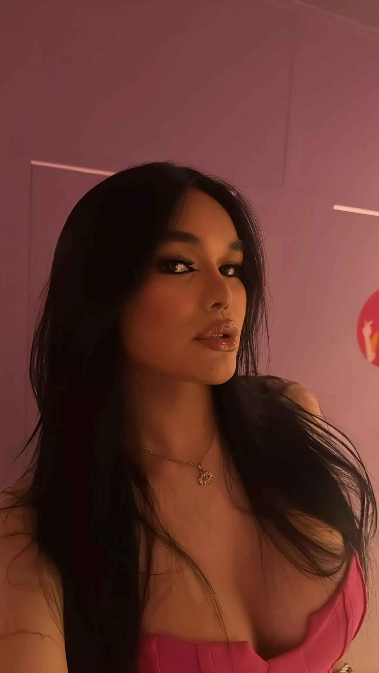 night out 💘 posted by bellagandaaaa