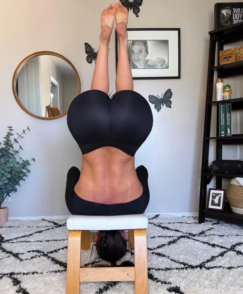 Perfection 🍑🦶 by shadowghost_31