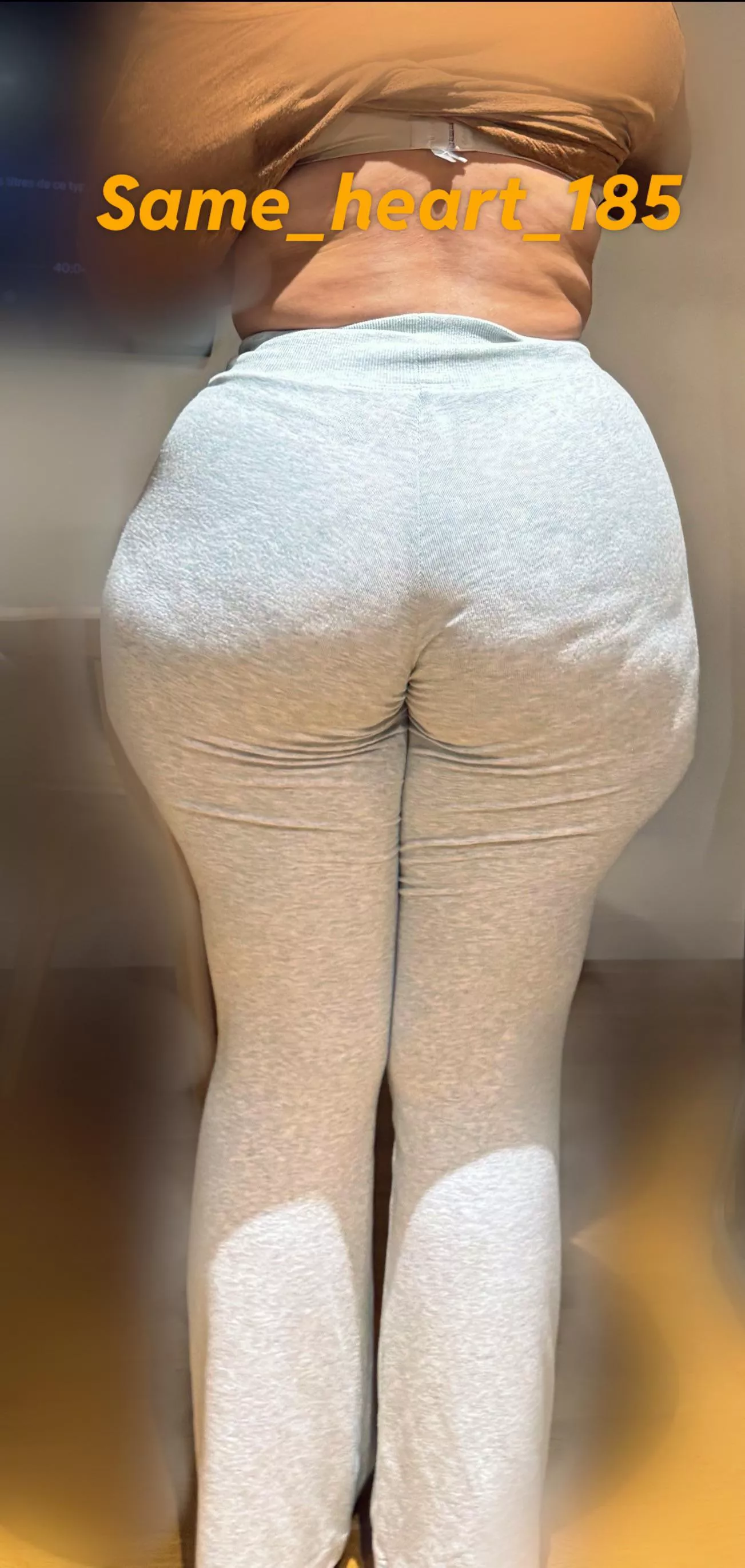 Petit pantalon du vendredi au boulot [F35] posted by Same_Heart_185