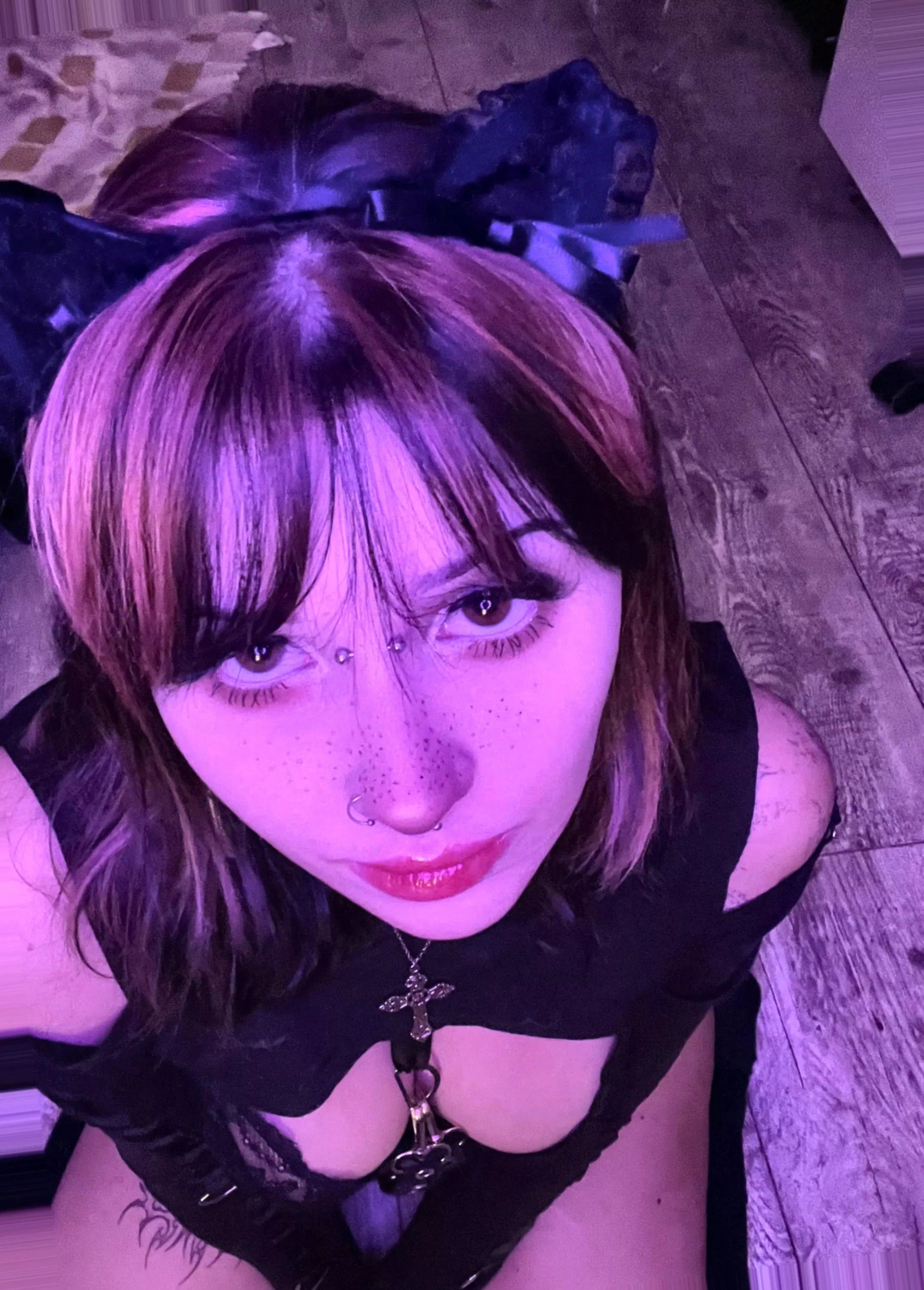 prolly i can’t help but i wish u’d satisfy this kitten with something sweet… ;3 posted by LazyAcadia6481