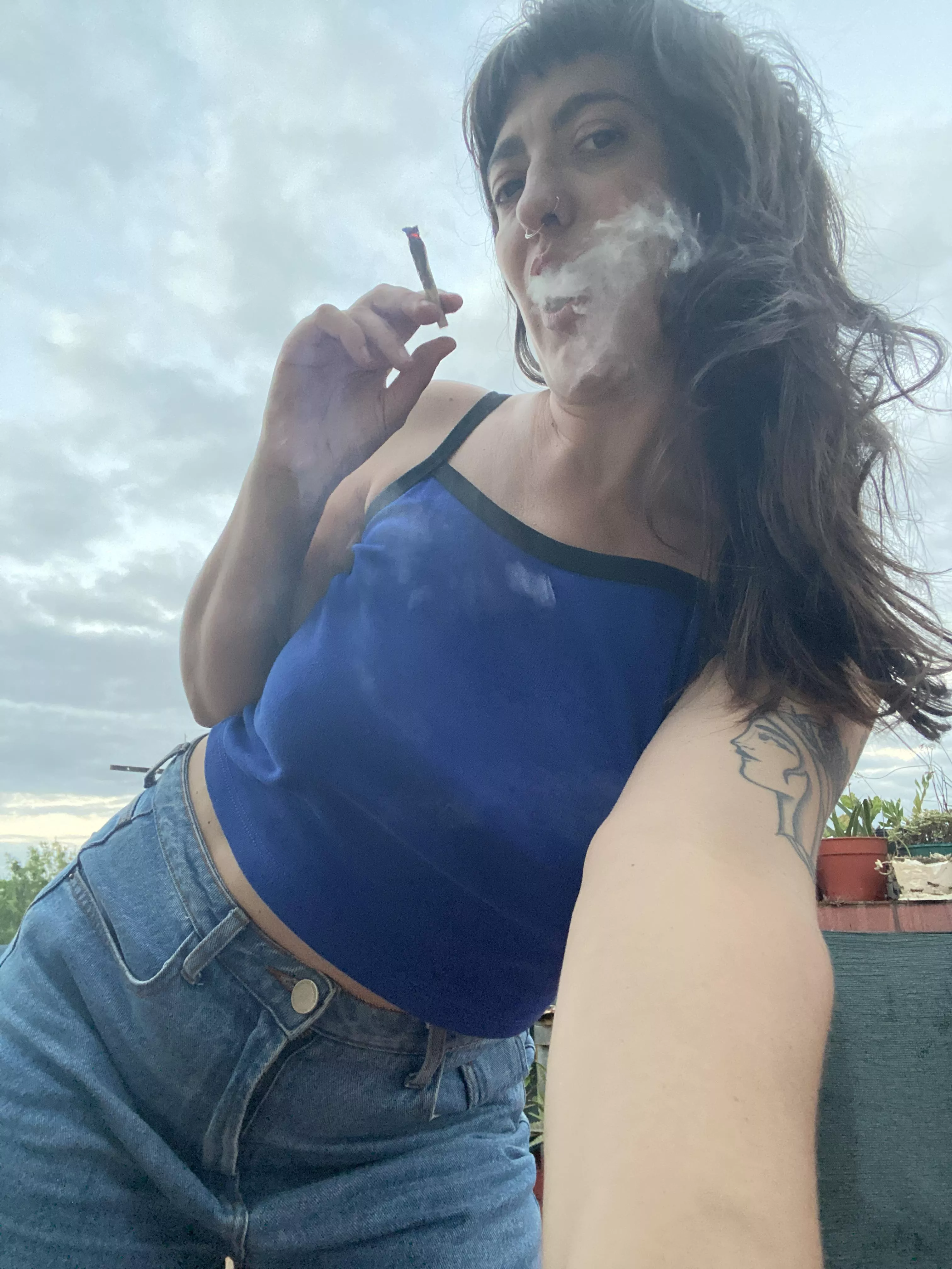 rich fumes posted by LucyLilith