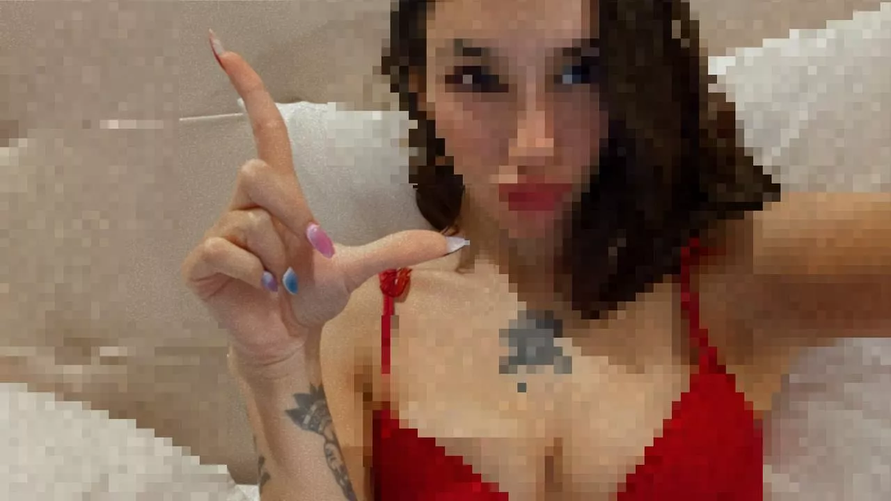 u can't help but relapse everytime u see Me, u work so hard, just to give it all to Me like a good wallet slave posted by xxdemoniaxx