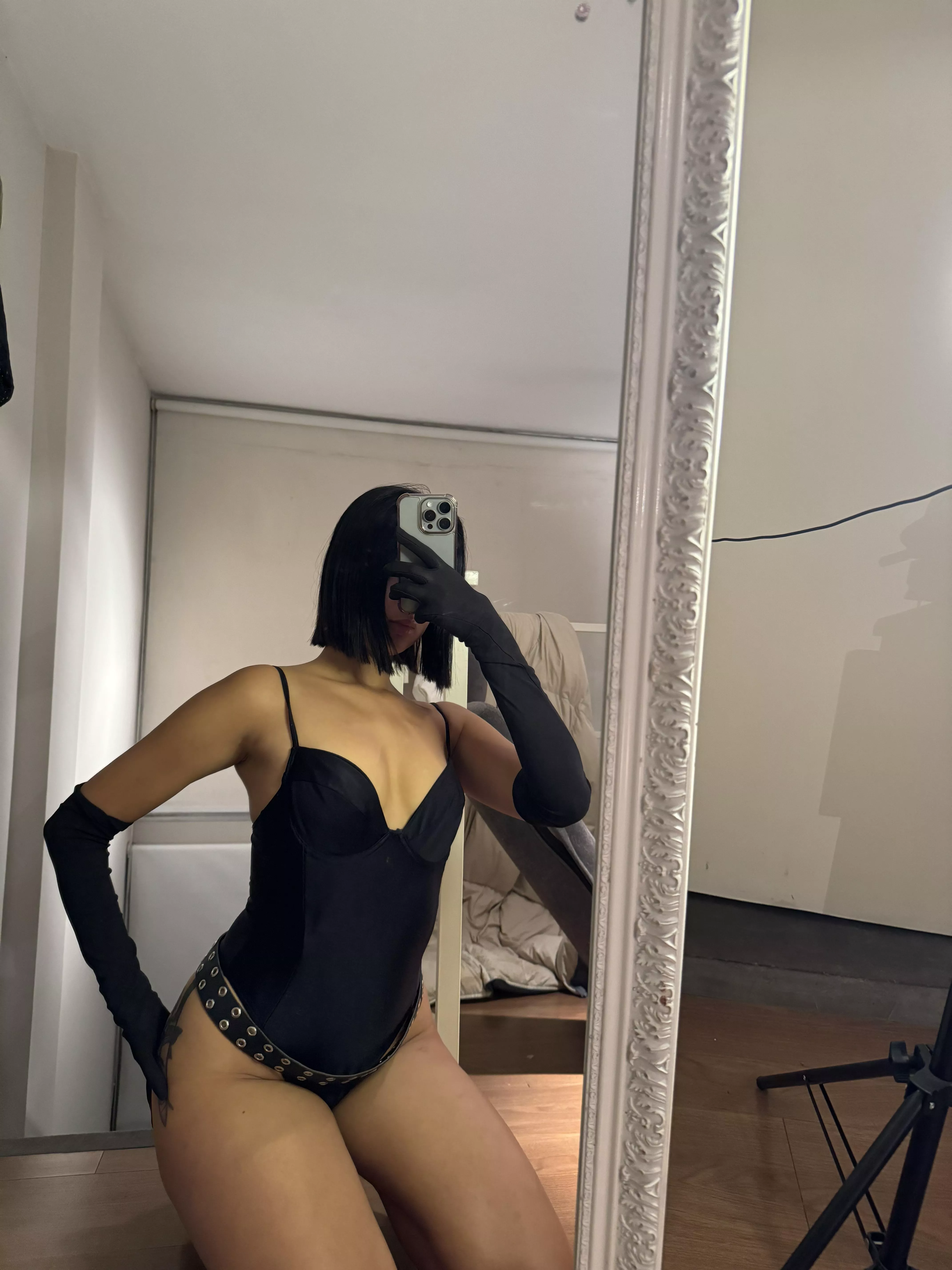 What is the first thing that comes to your mind? posted by Lolawildxx