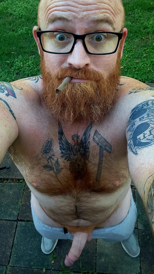 Where all the stoner girls at? by texcentricasshole