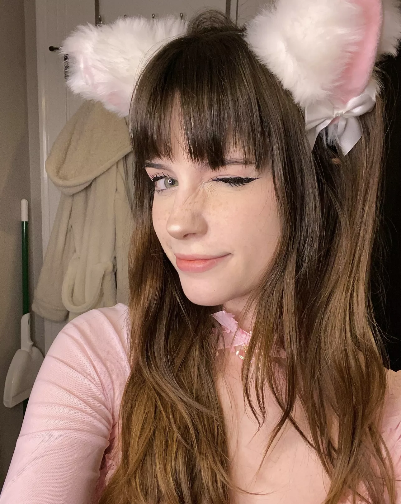 would anyone adopt meee?  posted by adventurehottie