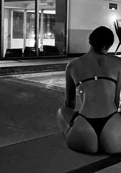 would you let me sit by the pool like this? posted by needy_sluttt