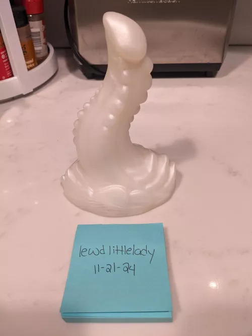 WTS (US) Bad Dragon Pretzal by lewd_little_lady