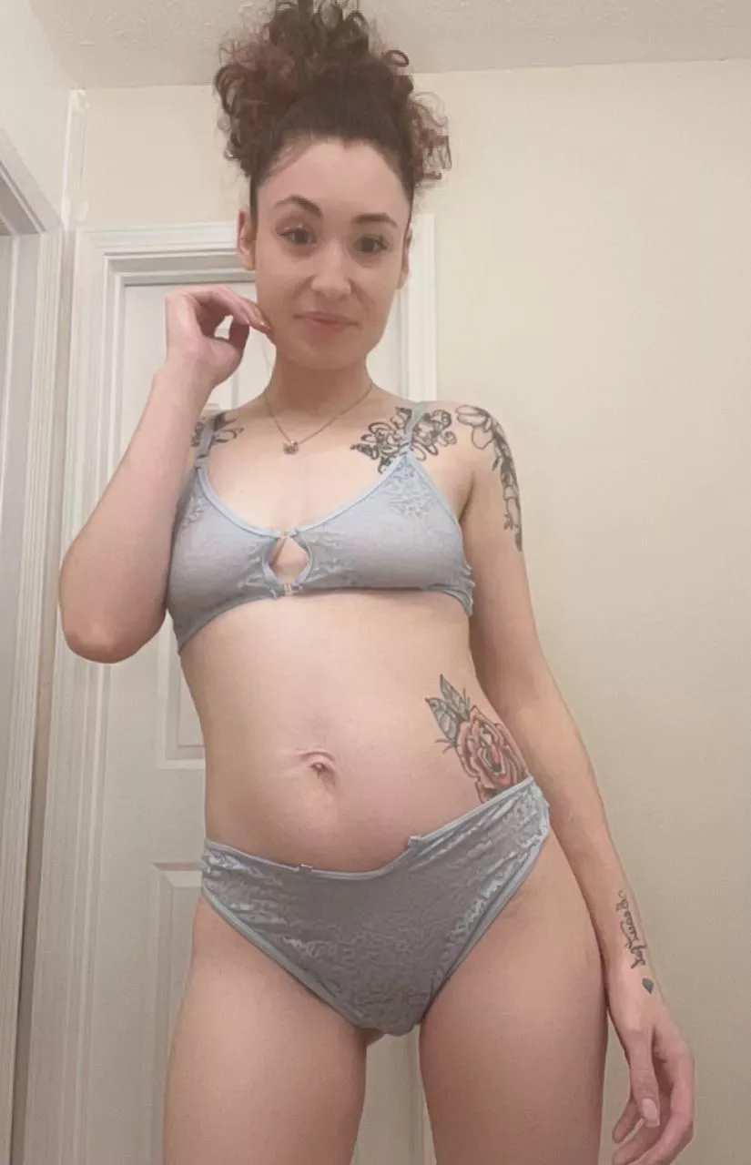 Come sext w me babe!!  posted by ceeceesmenu