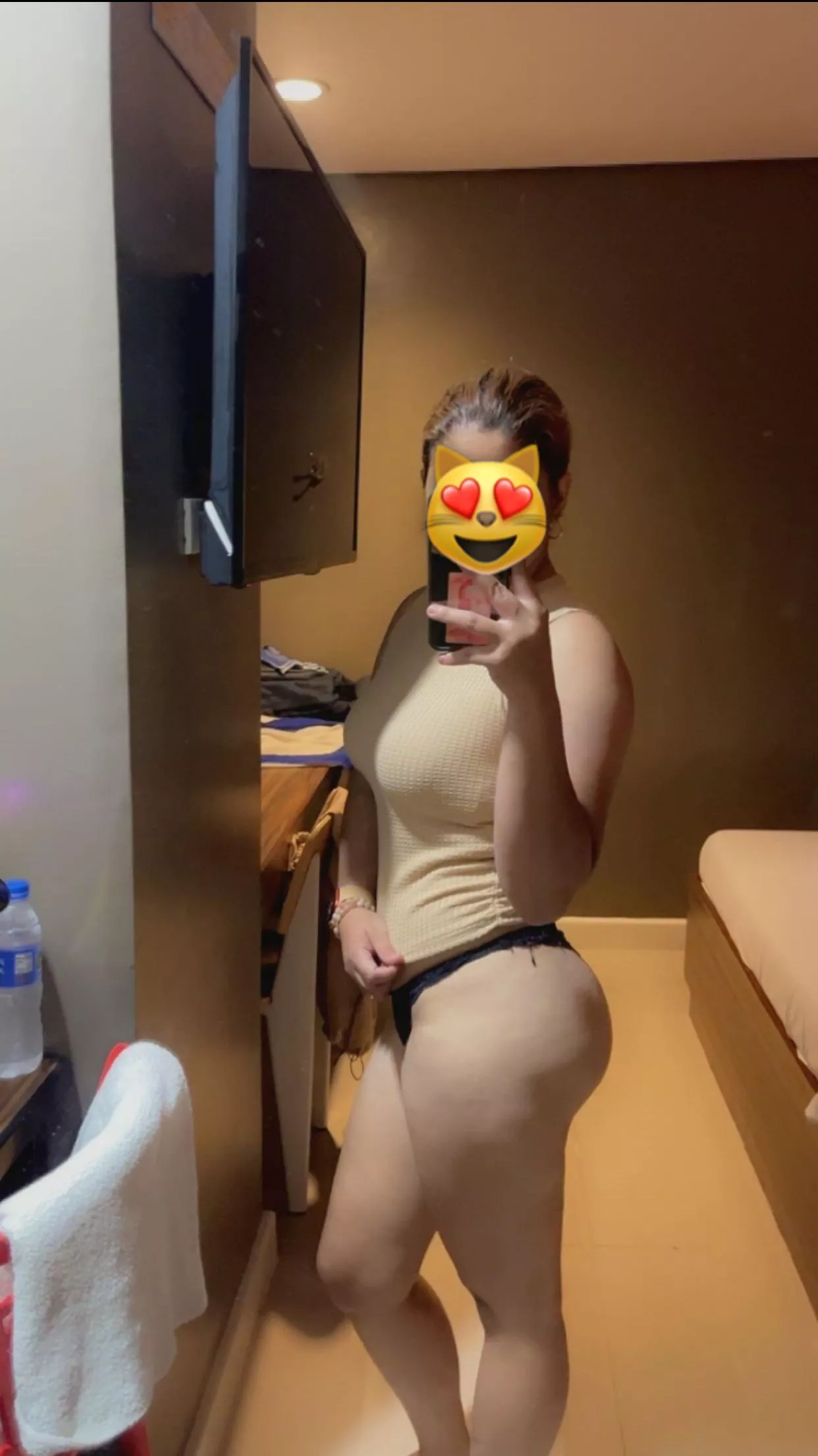 Goodmoaning… available 👣  posted by Tonsuuu