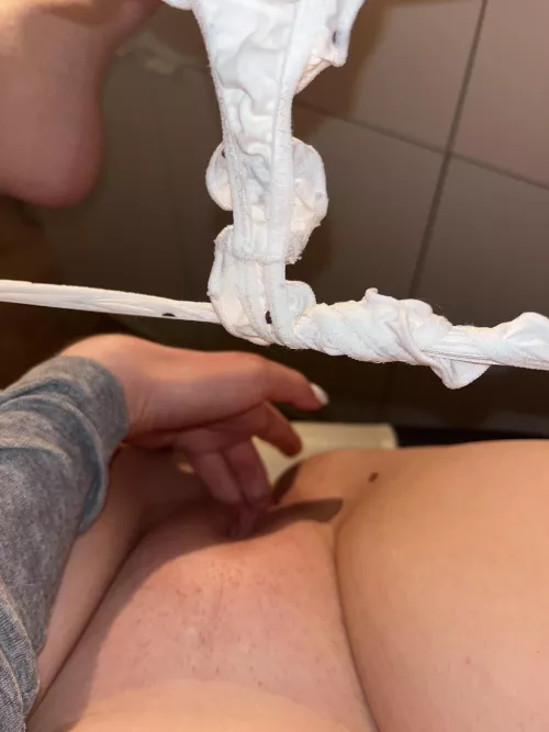 Jag vet att du hade velat smaka min unga fitta 🙈👅  by missysnow6