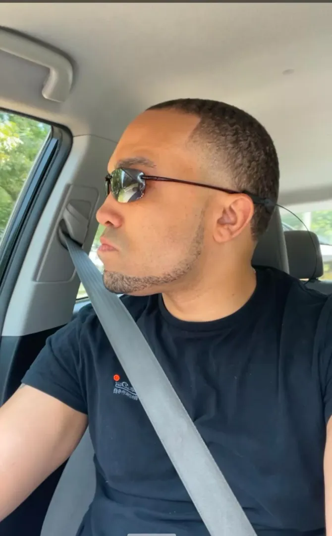 Memphis dude looking for some new new or random for your of content? I know someone. (Str8 M)  posted by [deleted]