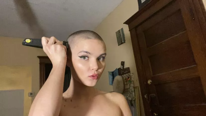 New full shave video 😋 I couldn’t help it posted by gooeyhoneypot