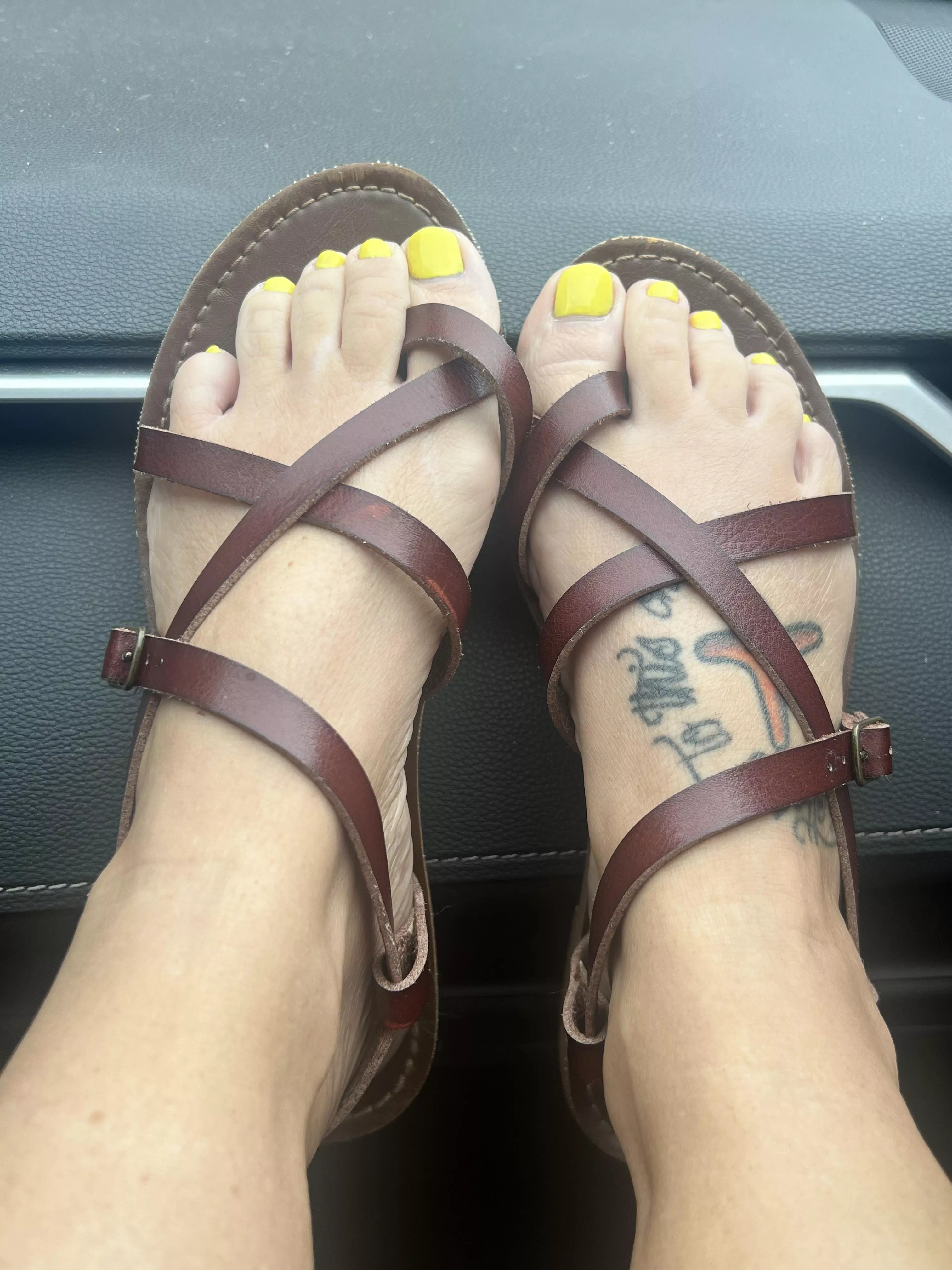 What she sends me while I’m waiting in line 💛💛💛 posted by MyWifesPrettyFeet