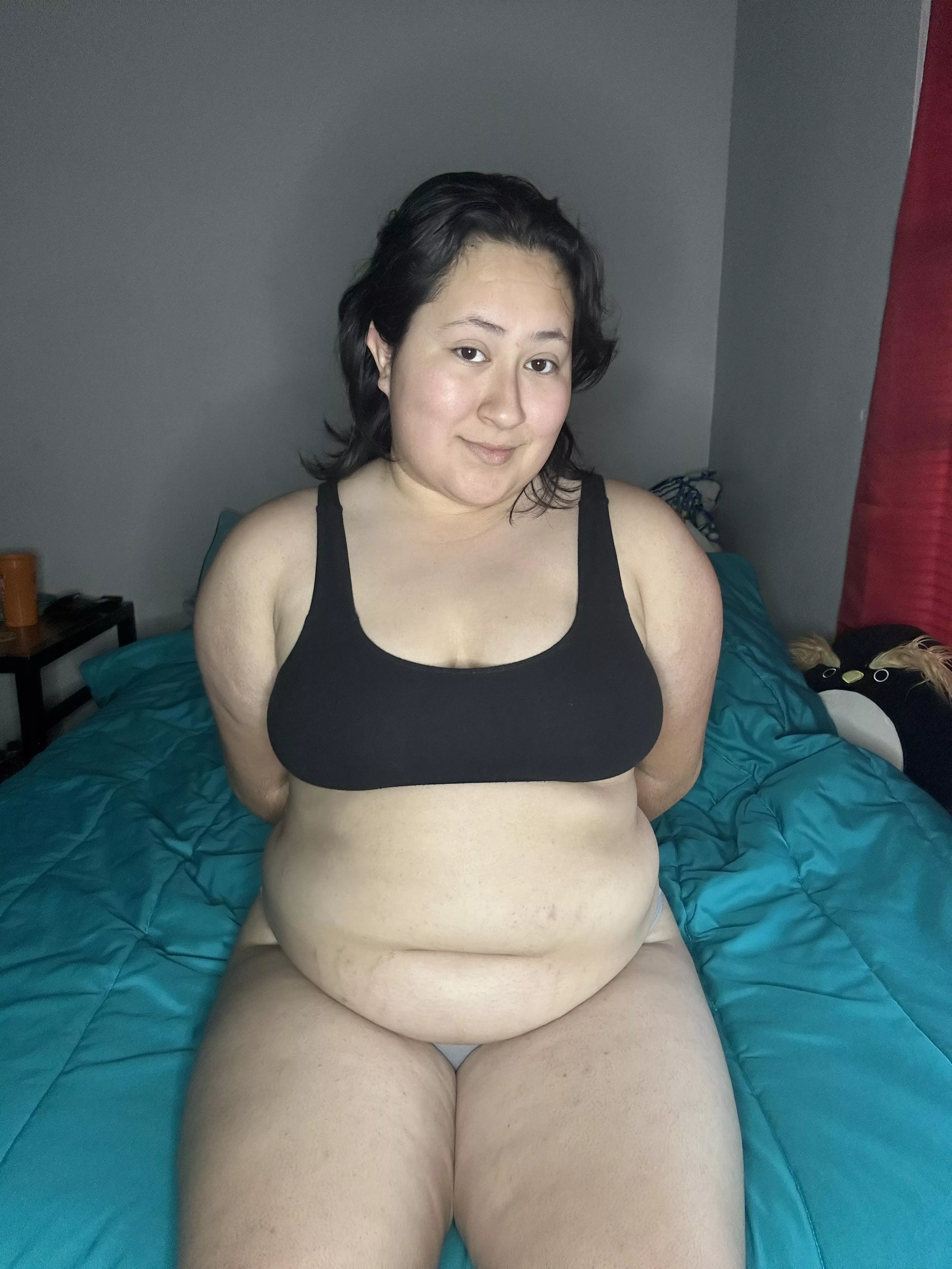 Who’d want to play video games with this chubby nerd? posted by _Luna_Nova