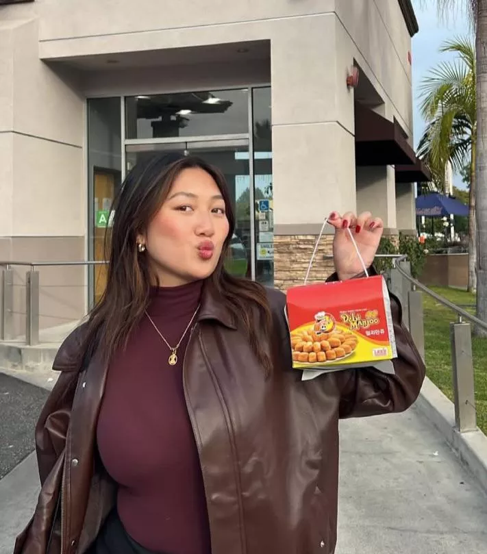 Can’t really hide that subtle boob.  posted by TheGunnerForever