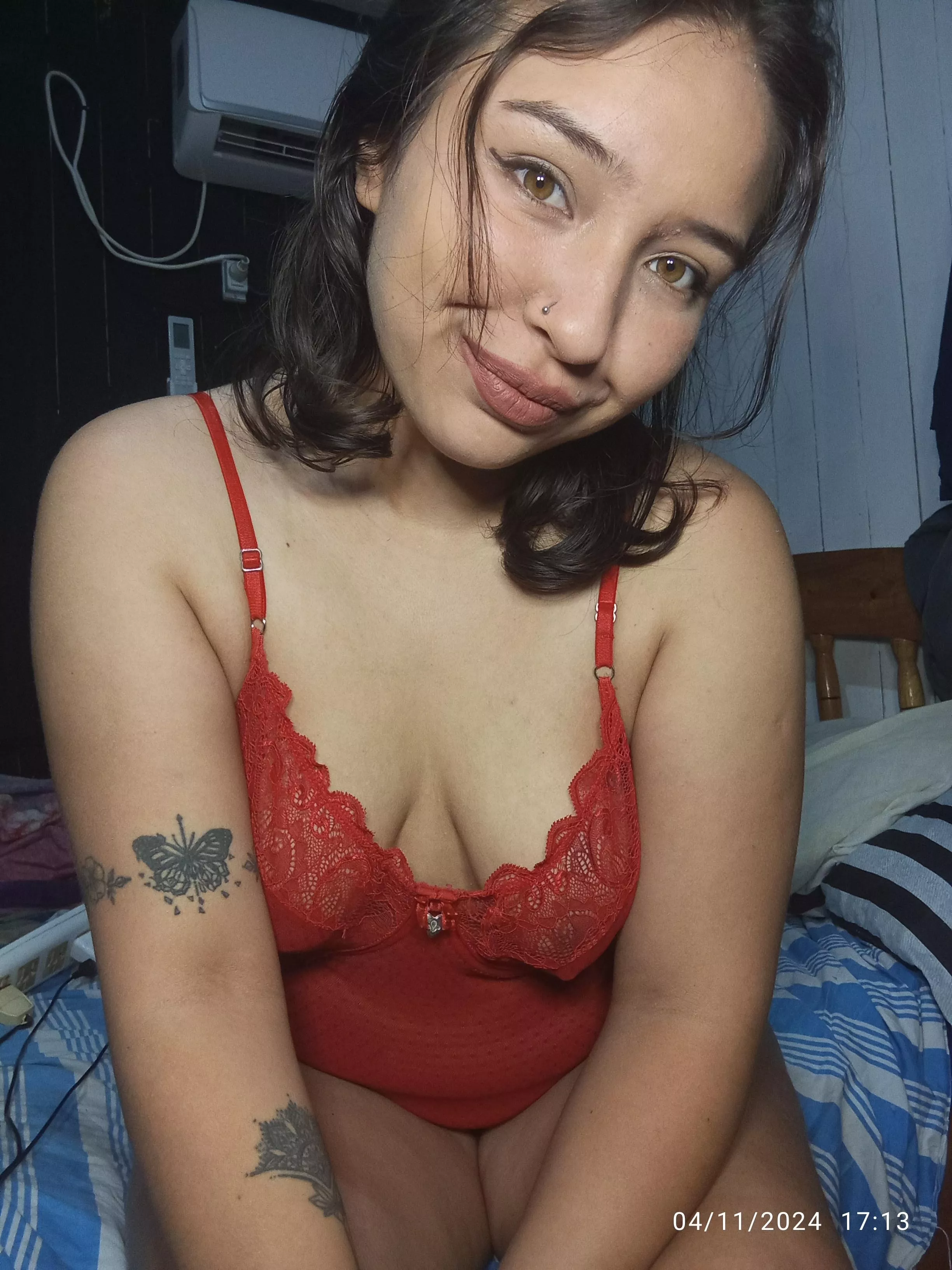 Do you think this goddess deserves your money daddy? posted by ImpressStandard8667