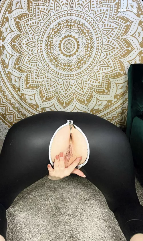 Looks like wife is ready for hump day😻🦋🍑 by newage07