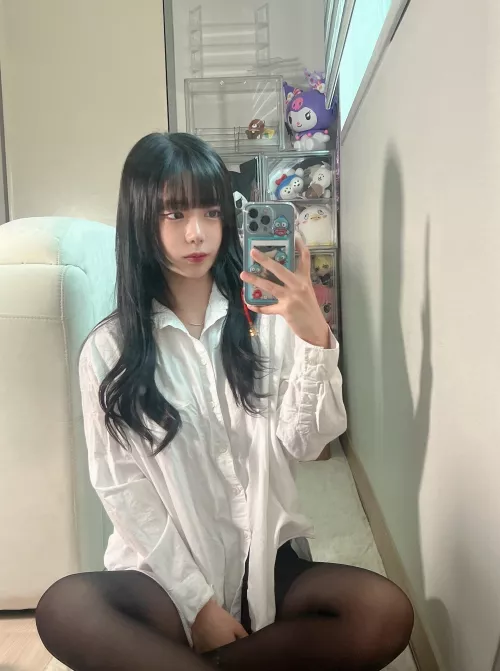 picking black today c:  by Saige_Anne