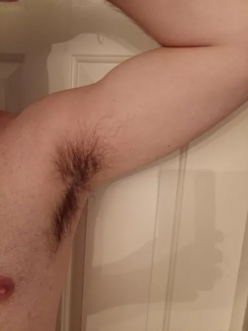 Smells musky  by MasterTheQueerfeet