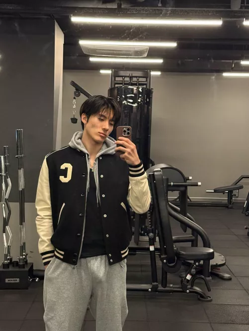 Eric from kpop group The Boyz by kevinsunshine