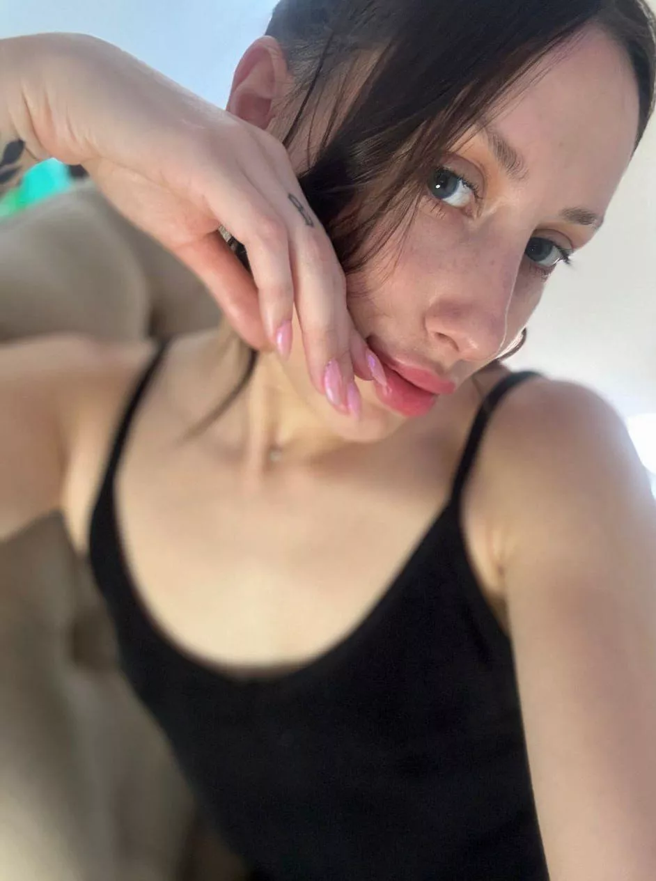 Feeling fabulous and loving the moment posted by LustyPrincess_