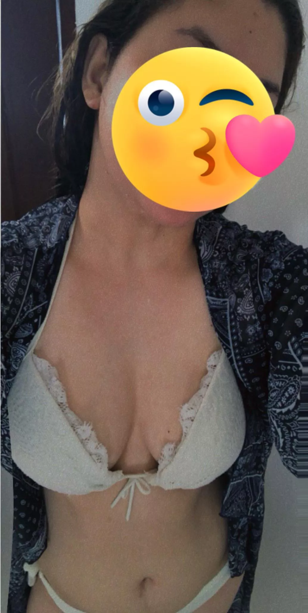 Goodmoaning available 👣 posted by Tonsuuu