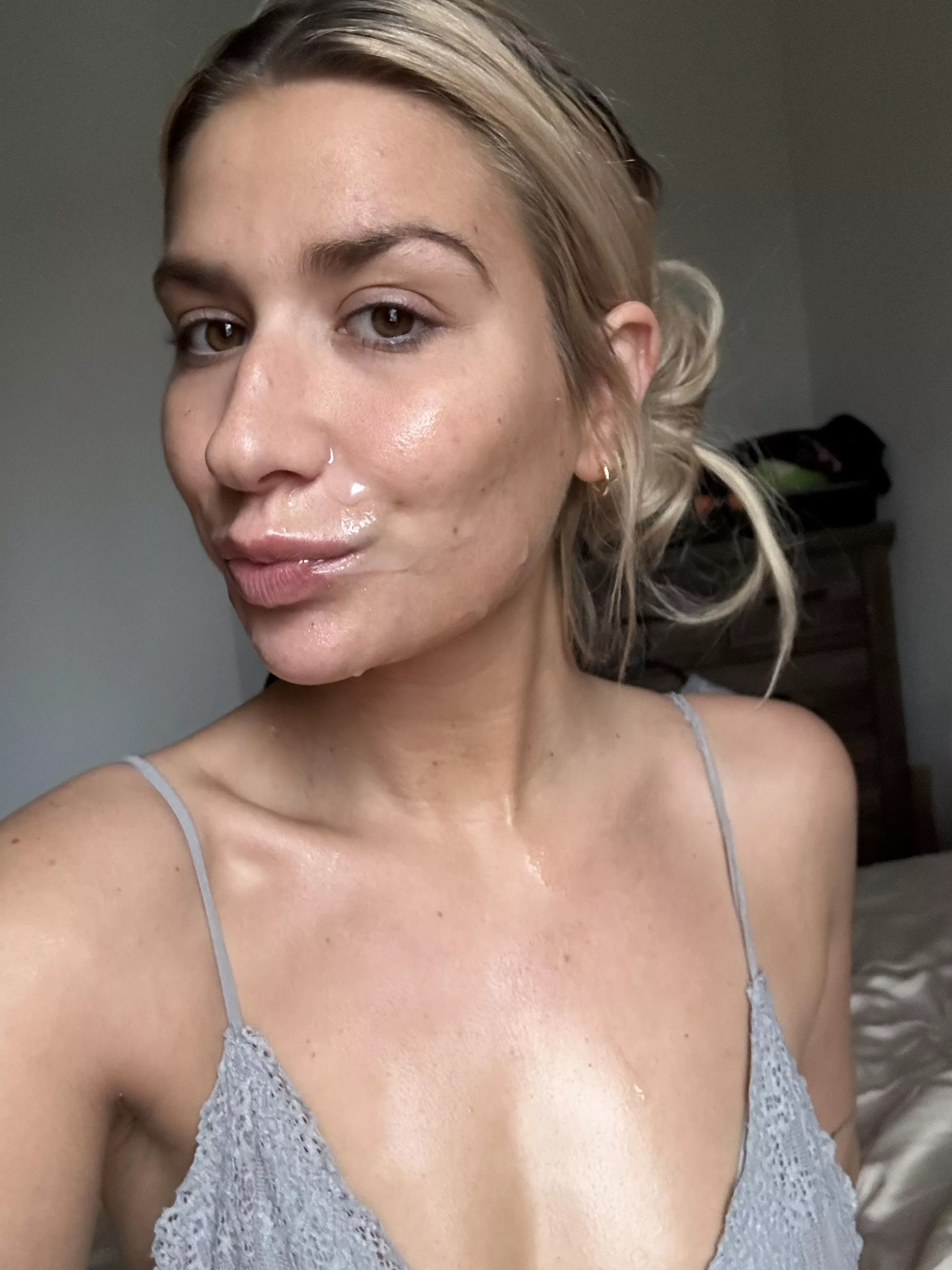 Mommy needs a kiss posted by BlondeBunnyyyy