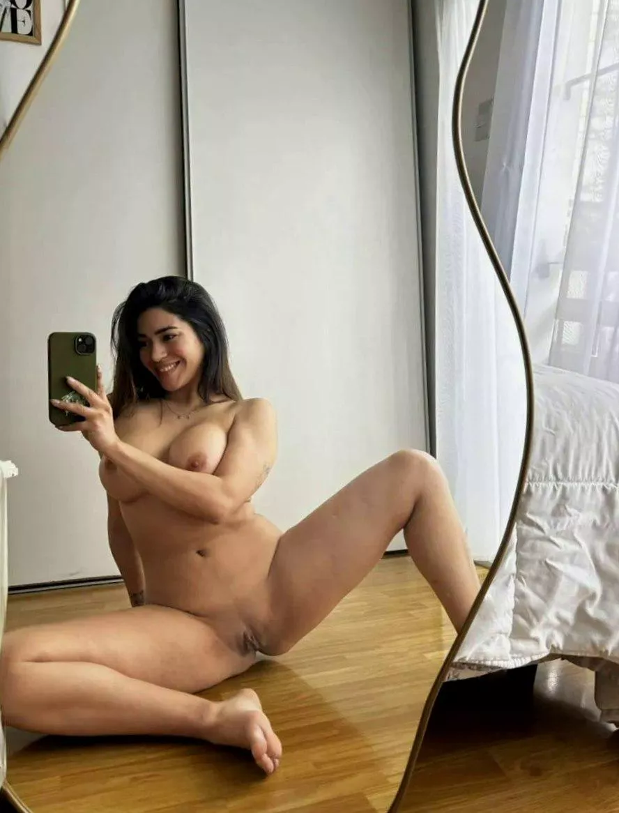 Why is it so hard to find a white bf
 posted by Famous-APPs-