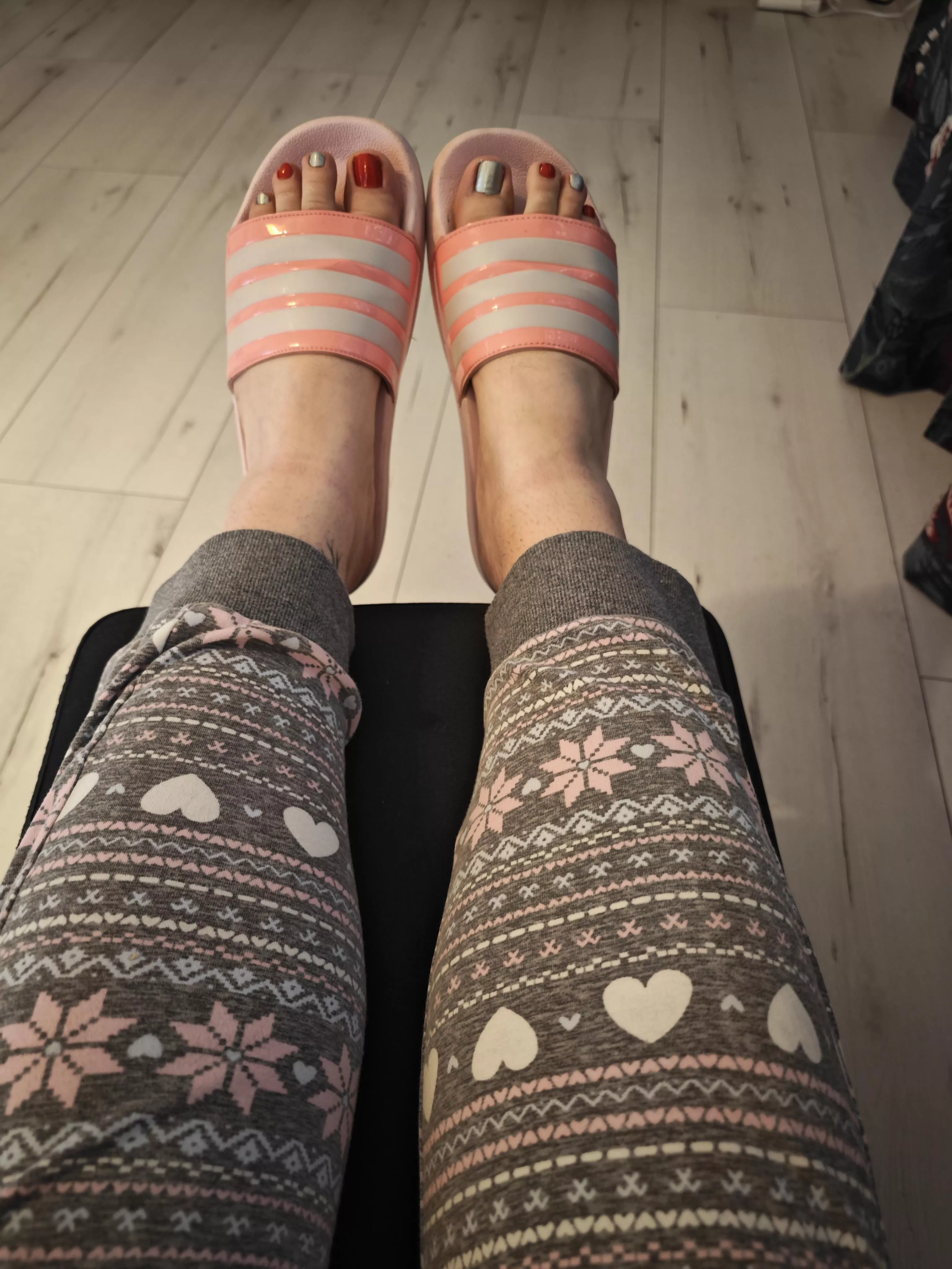 Christmas feet posted by Hucedli