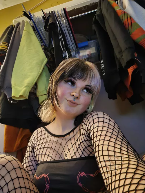 Come rip my fishnets off  by babybathannah