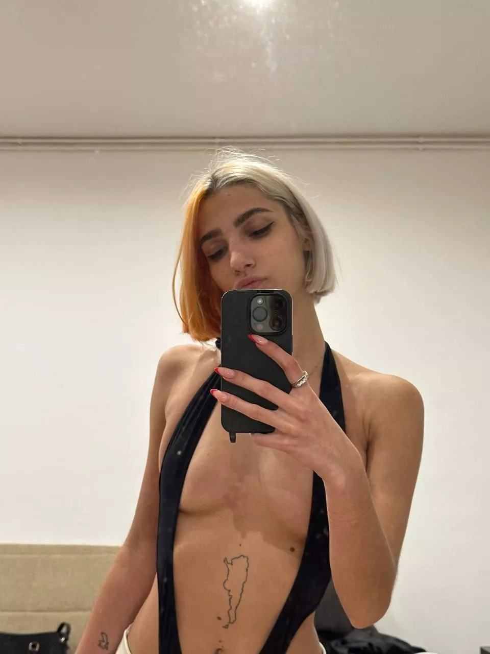 does it bother that i have small boobs posted by victoriiaray